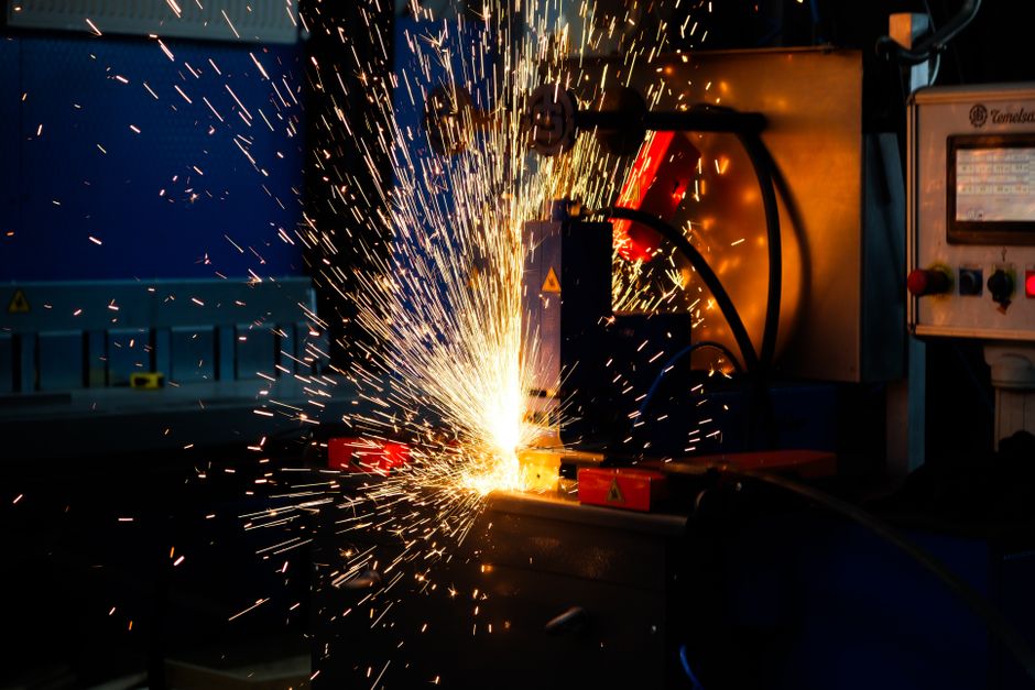 Vibrant display of welding sparks in an industrial setting, highlighting manufacturing processes. (Photo: Halis Çöllü / Pexels)