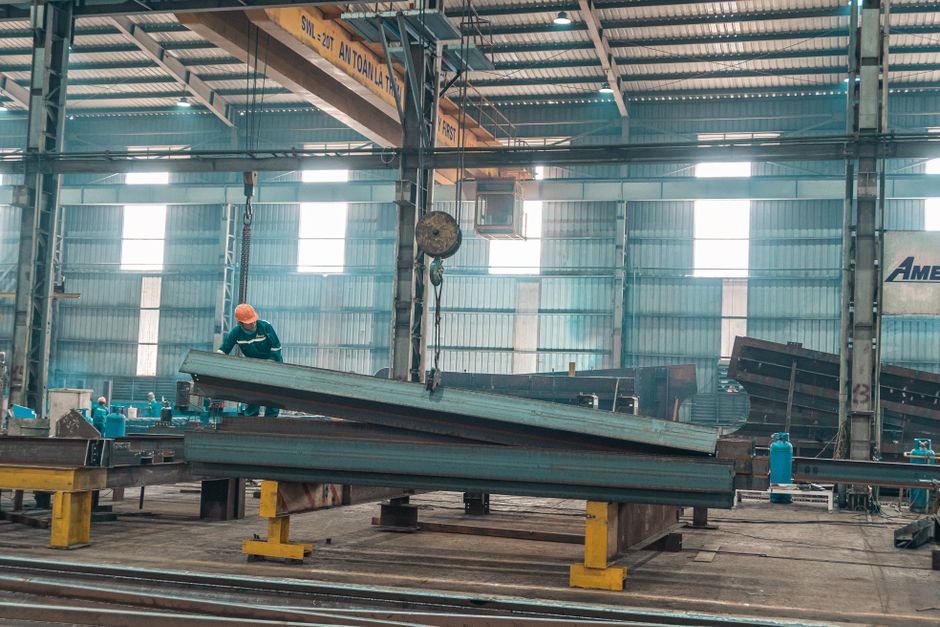 How to Accurately Calculate CNC Machining Cost Per Part: A Buyer's Guide