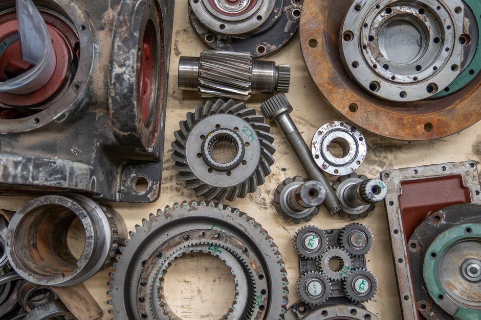 How to Calculate CNC Machining Cost Per Part: A Buyer's Guide to Accurate Quoting