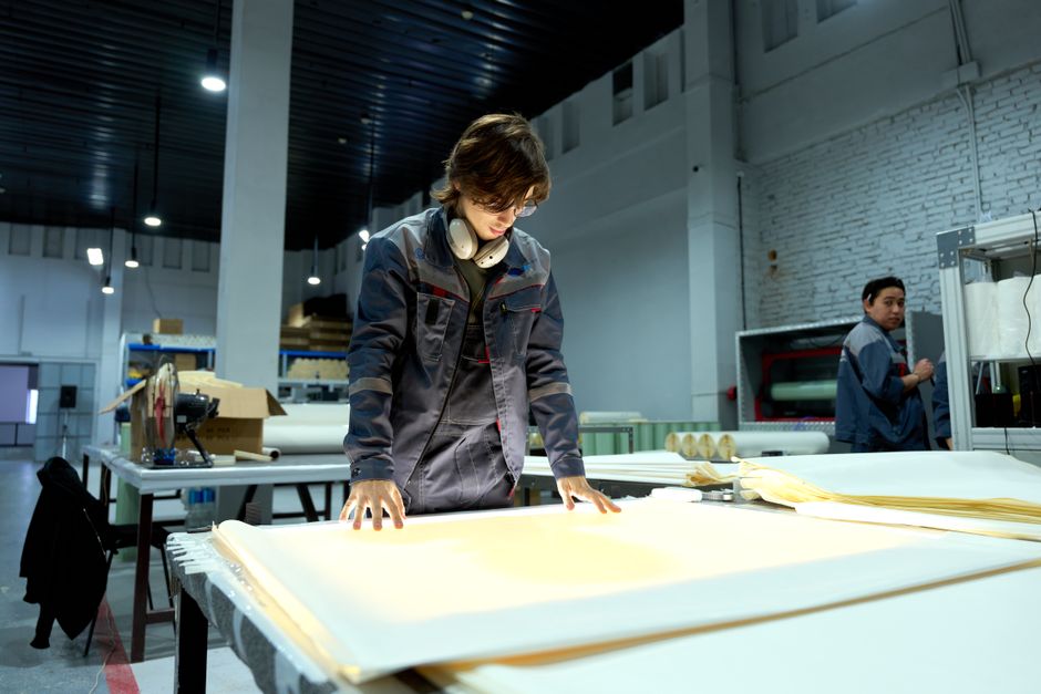 How to Use a CNC Machining Cost Per Part Calculator to Optimize Your Sourcing