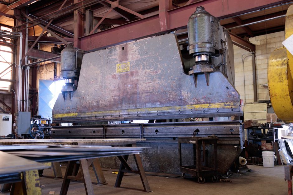 How to Calculate CNC Machining Cost Per Part: A Buyer&rsquo;s Guide to Accurate Quotes
