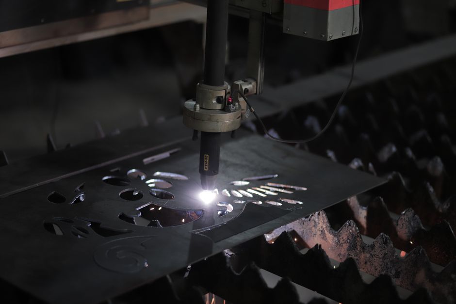 How to Calculate CNC Machining Cost Per Part: A Buyer's Guide to Accurate Quotes
