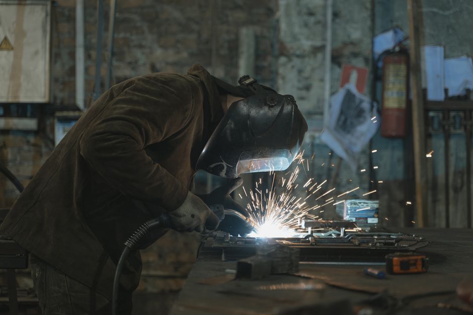 How to Calculate CNC Machining Cost Per Part: A Buyer's Guide to Quoting Accuracy