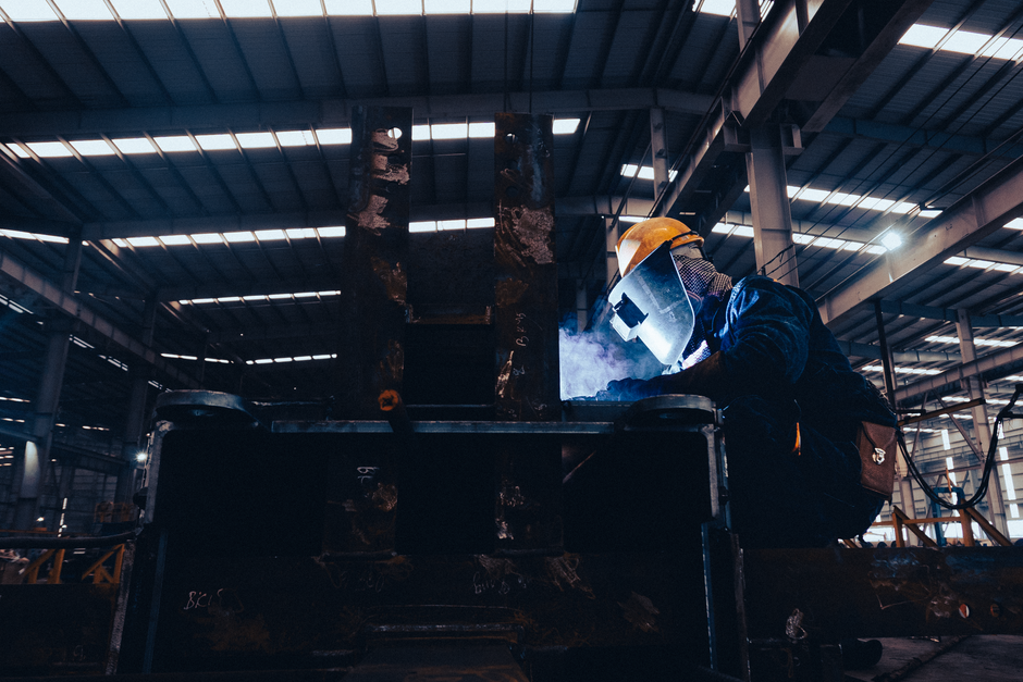 The Definitive Guide to CNC Machining Cost Per Part: How to Calculate, Compare, and Negotiate Smarter